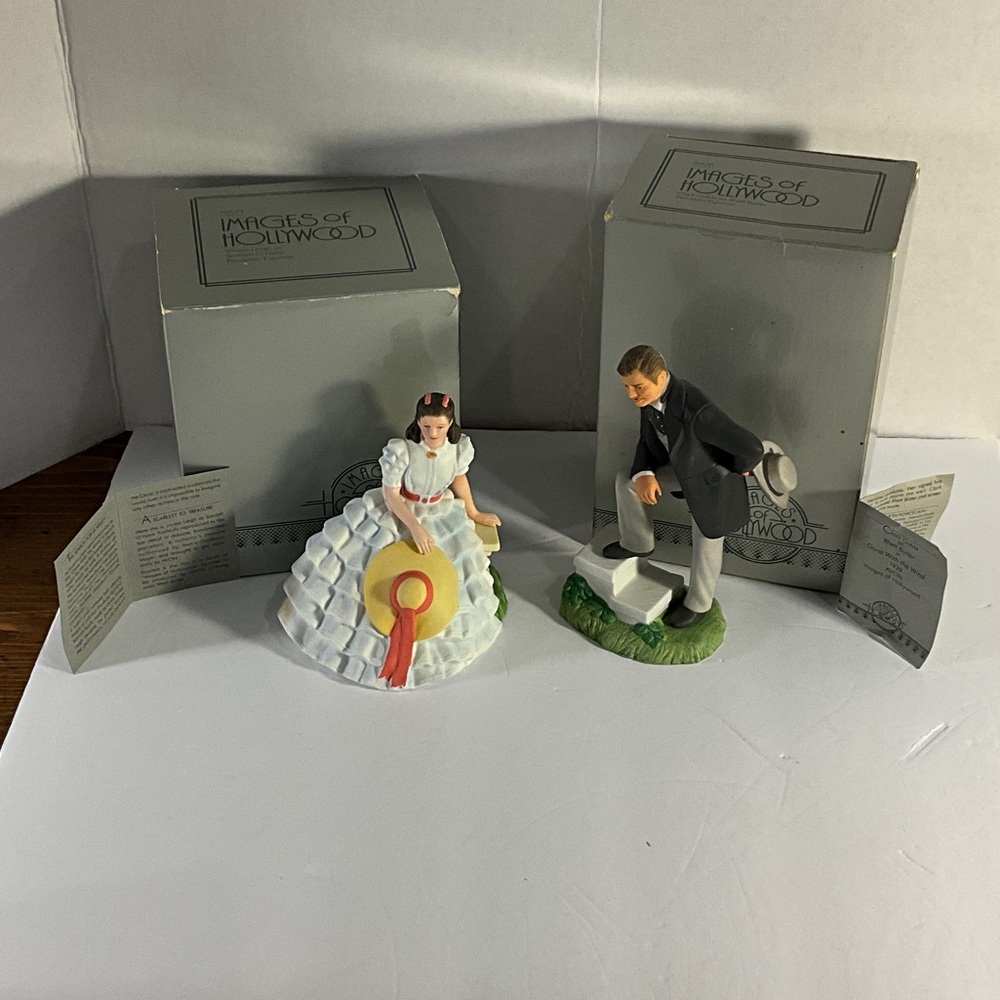 Avon Scarlett and Rhett Gone with the Wind Porcelain Figurines